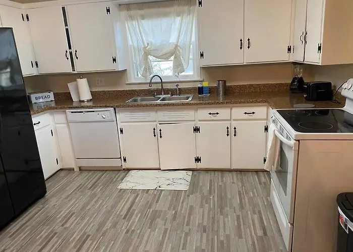 3Br 2Min From I-40,Near Dt, 21 Min Palo Duro